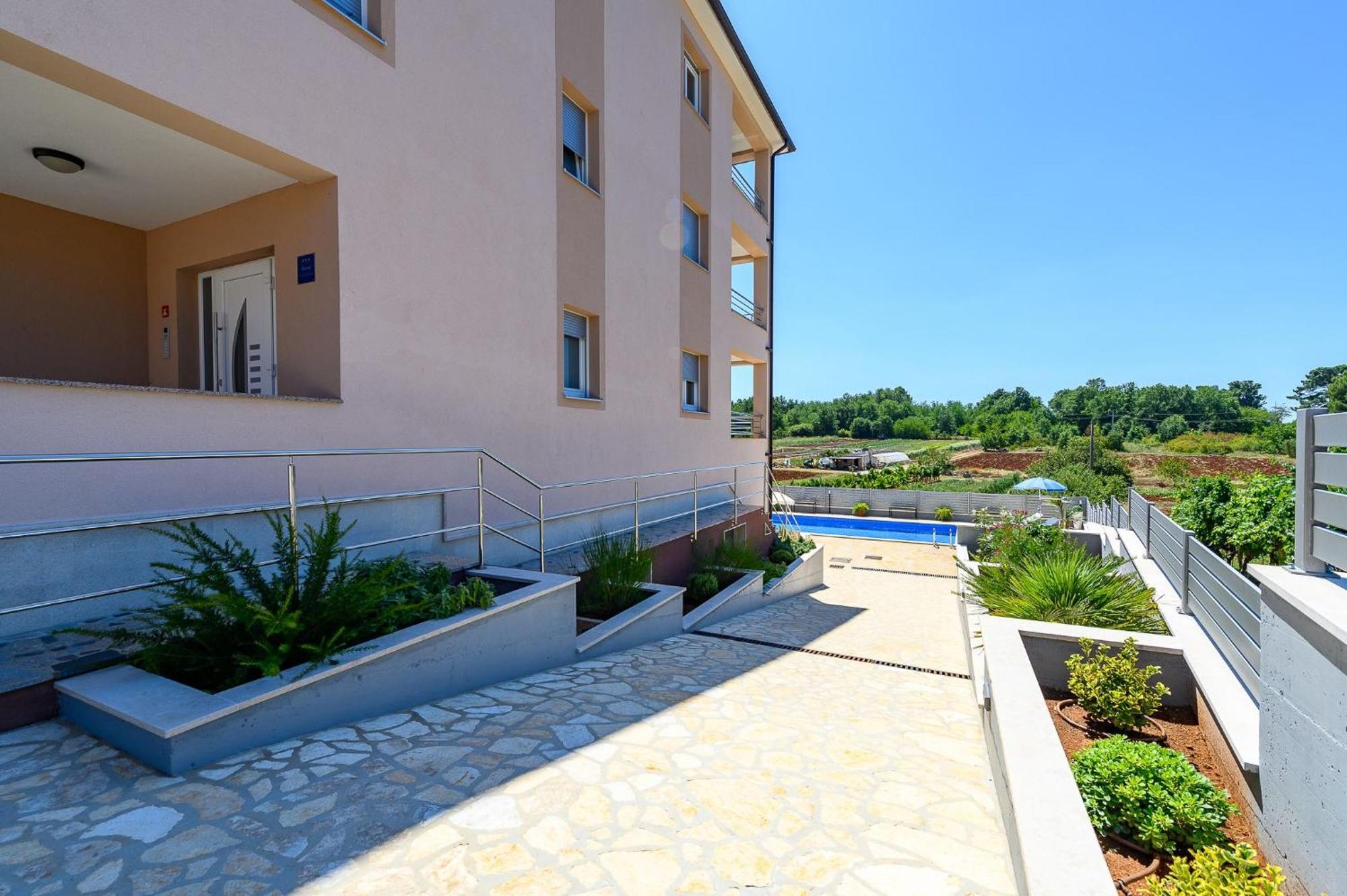 Stancija Amorozo 5 - Apartment N. 7 Poreč Exterior foto